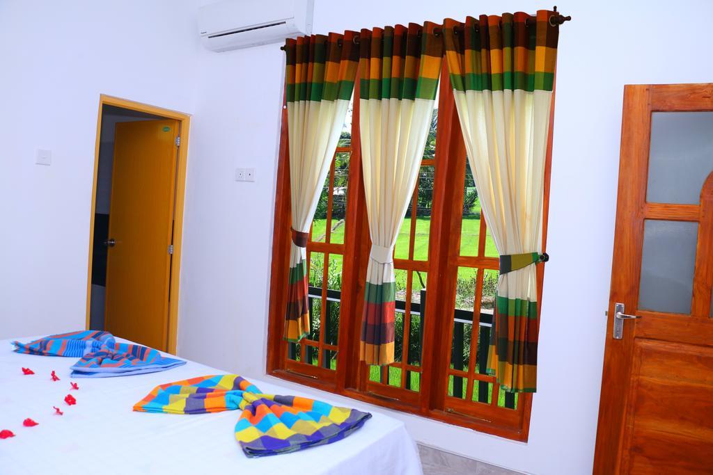 Hotel Shine Park