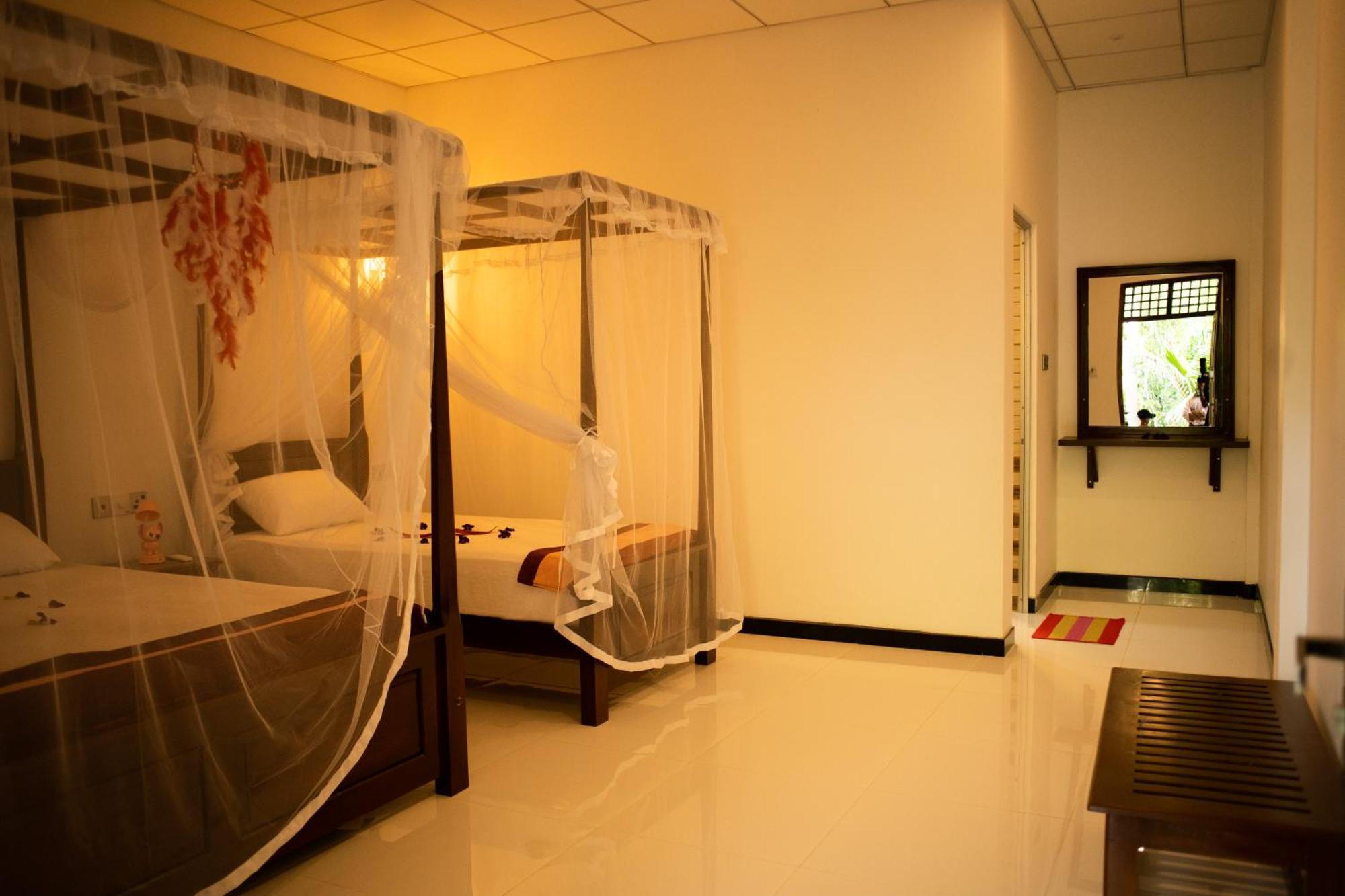 Shine Park Hotel 2*