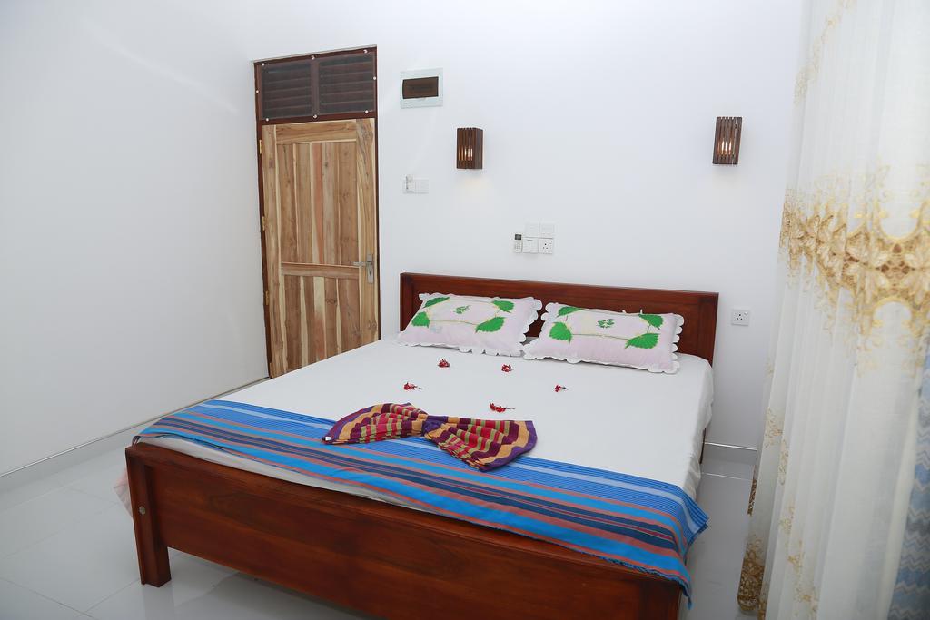 Hotel Shine Park Tissamaharama