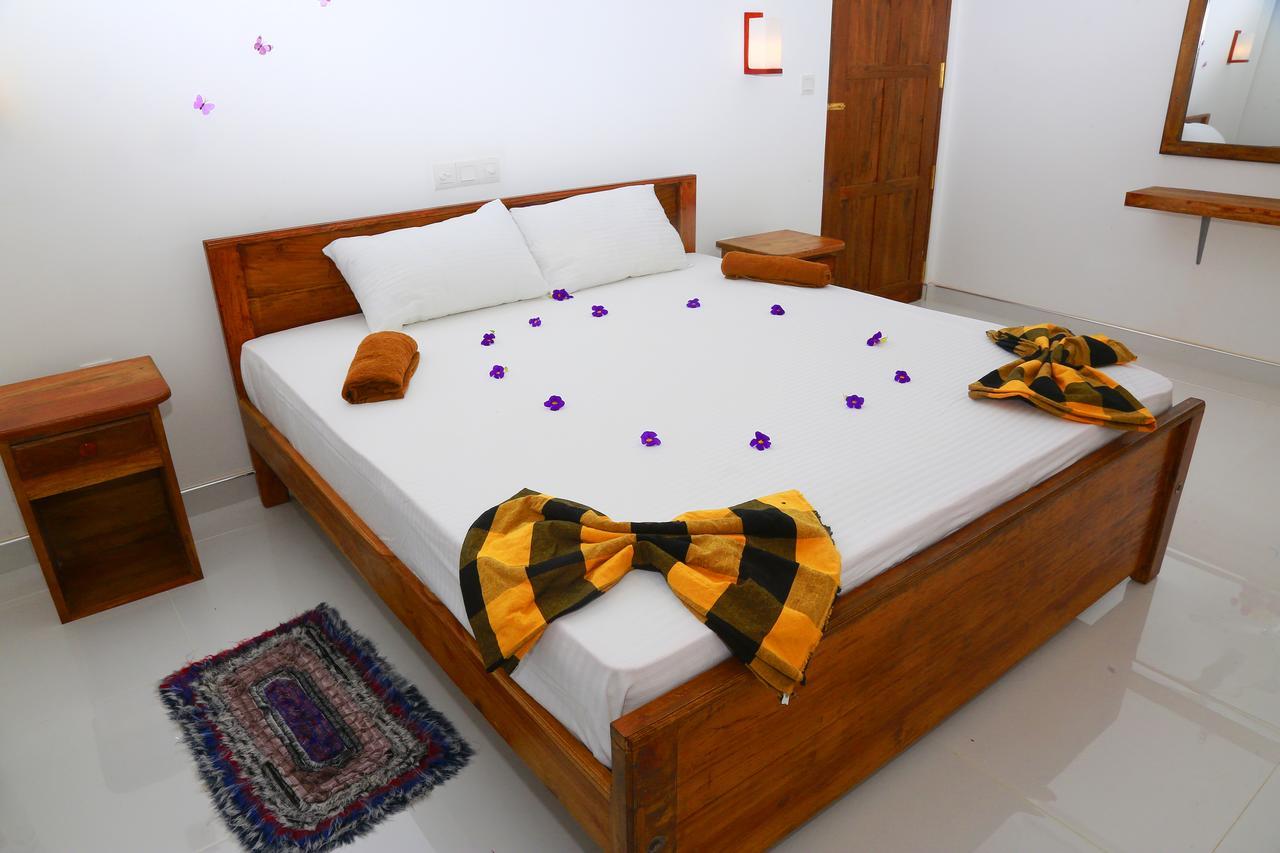 Hotel Shine Park Tissamaharama